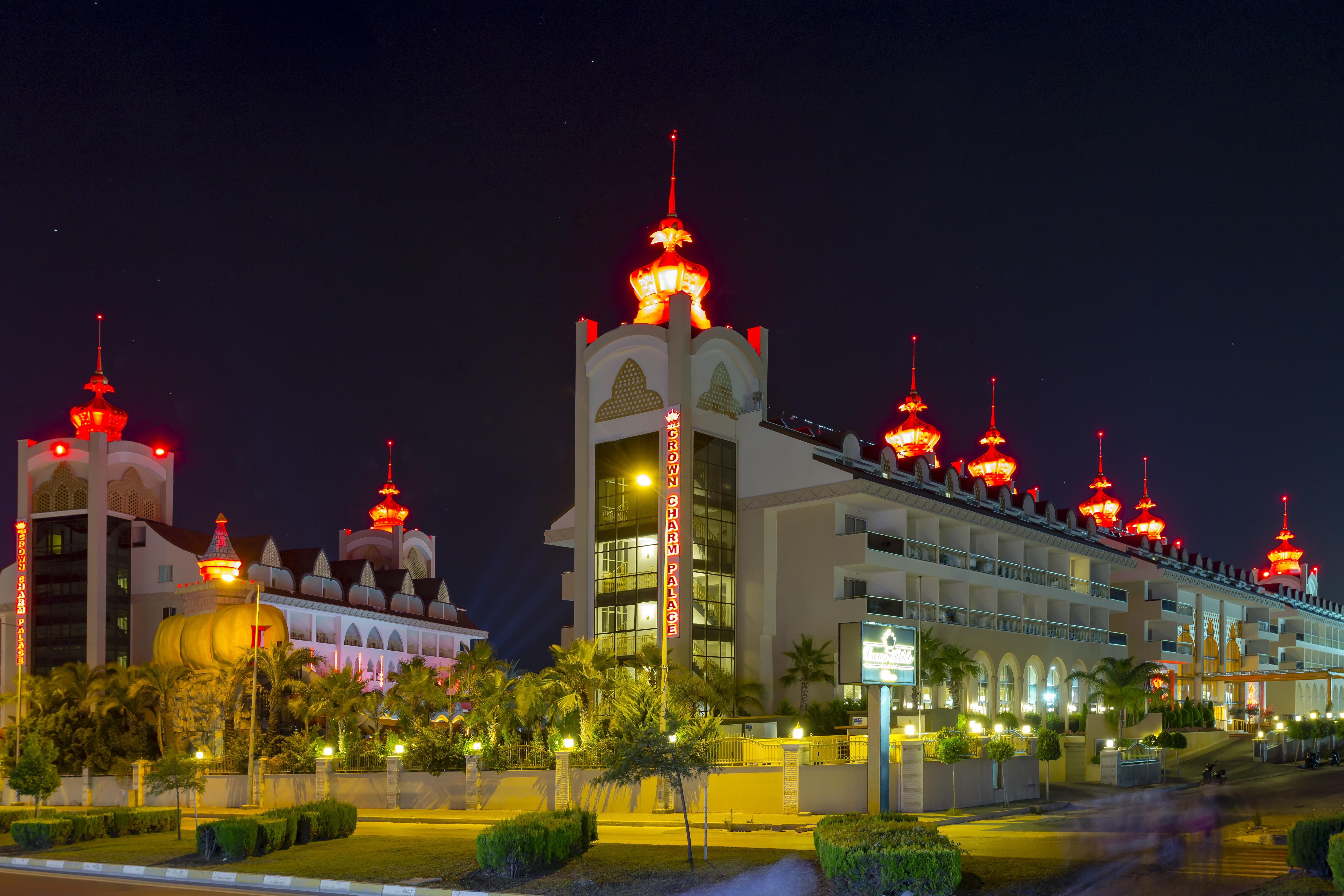 Well Palace Hotel 5*